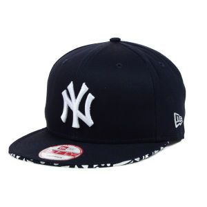 New York Yankees New Era MLB Cross Colors 9FIFTY Snapback Cap