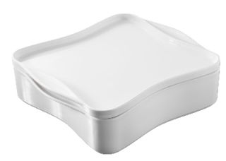 Revol 9 in Square Porcelain Dish w/ Lid, Handles, 2.2 qt Capacity, White