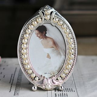 Retro Style Pearls Picture Frame