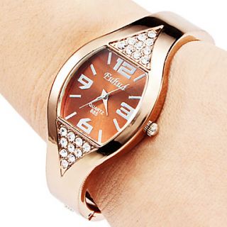 Womens Alloy Analog Quartz Bracelet Watch (Bronze)