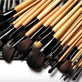 32Pcs Professional Makeup Brush Set Synthetic Hair Natural Timber in Black Strapping Bag