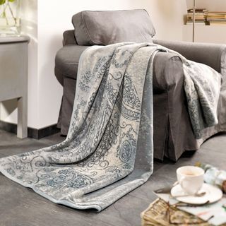 Solare Futura Antique Chic Oversize Throw (Grey/ivoryMaterials 60 percent cotton/33 percent acrylic/7 percent polyesterCare instructions Machine washableDimensions 60 inches wide x 80 inches longThe digital images we display have the most accurate colo