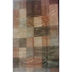 Hand knotted Moments Green Wool Rug (6 X 9) (Green Secondary Colors Brown, goldPattern GeometricTip We recommend the use of a non skid pad to keep the rug in place on smooth surfaces.All rug sizes are approximate. Due to the difference of monitor color