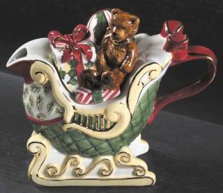 Charter Club Winter Garland Figurine Teapot & Lid, Fine China Dinnerware   Red R